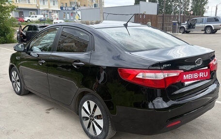 KIA Rio III рестайлинг, 2011 год, 880 000 рублей, 5 фотография