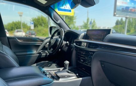 Lexus LX III, 2018 год, 6 890 000 рублей, 20 фотография