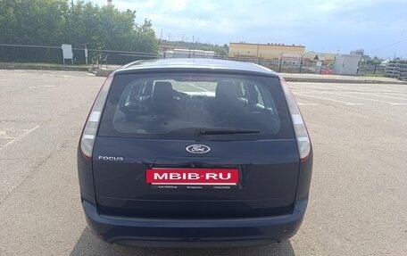 Ford Focus II рестайлинг, 2011 год, 700 000 рублей, 2 фотография