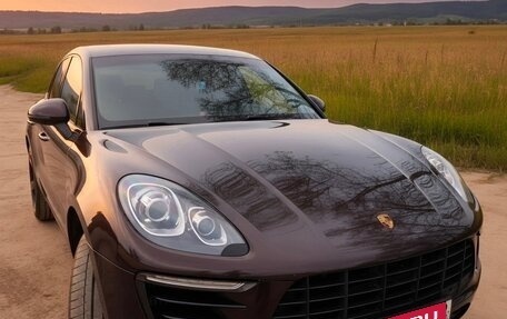 Porsche Macan I рестайлинг, 2014 год, 2 600 000 рублей, 3 фотография