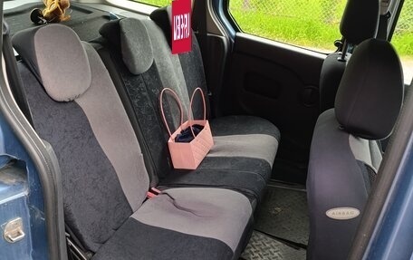 Renault Kangoo II рестайлинг, 2014 год, 800 000 рублей, 19 фотография
