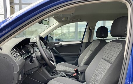 Volkswagen Tiguan II, 2021 год, 3 399 000 рублей, 18 фотография