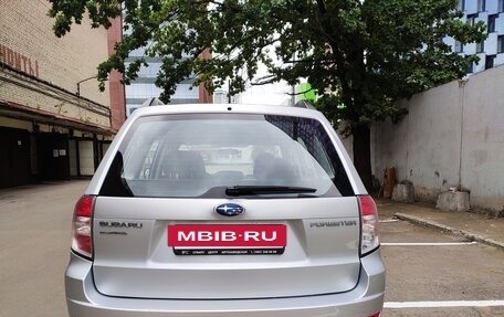 Subaru Forester, 2011 год, 950 000 рублей, 2 фотография