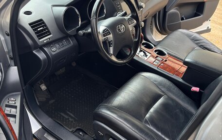 Toyota Highlander III, 2011 год, 2 100 000 рублей, 8 фотография