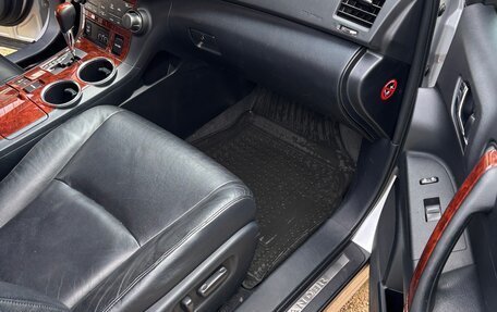 Toyota Highlander III, 2011 год, 2 100 000 рублей, 10 фотография