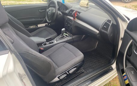 BMW 1 серия, 2011 год, 750 000 рублей, 10 фотография