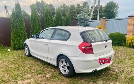 BMW 1 серия, 2011 год, 750 000 рублей, 5 фотография