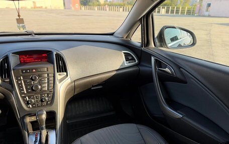 Opel Astra J, 2013 год, 819 000 рублей, 22 фотография