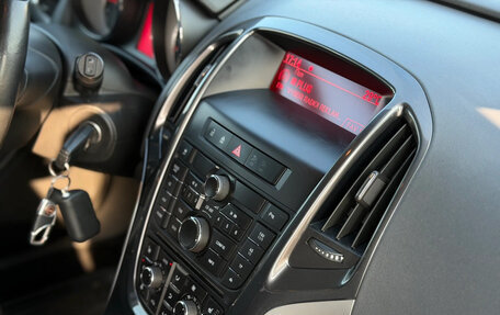 Opel Astra J, 2013 год, 819 000 рублей, 25 фотография