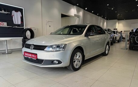 Volkswagen Jetta VI, 2014 год, 1 099 000 рублей, 1 фотография
