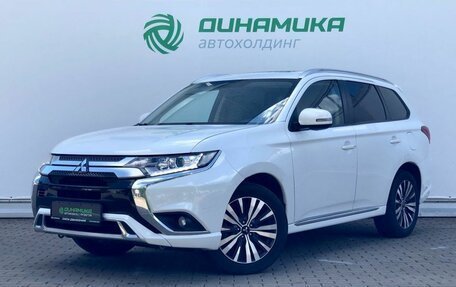 Mitsubishi Outlander III рестайлинг 3, 2022 год, 2 150 000 рублей, 1 фотография