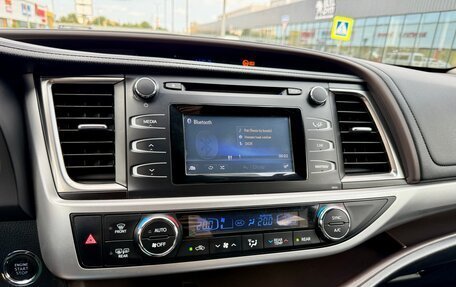 Toyota Highlander III, 2014 год, 2 849 000 рублей, 21 фотография