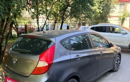 Hyundai Solaris II рестайлинг, 2014 год, 690 000 рублей, 5 фотография