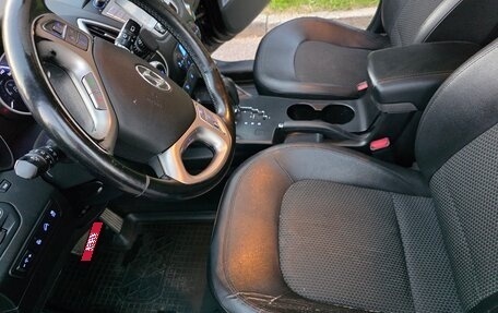 Hyundai ix35 I рестайлинг, 2013 год, 1 100 000 рублей, 10 фотография