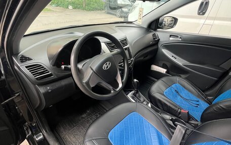 Hyundai Solaris II рестайлинг, 2015 год, 385 000 рублей, 5 фотография
