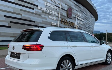 Volkswagen Passat B8 рестайлинг, 2018 год, 1 990 000 рублей, 4 фотография