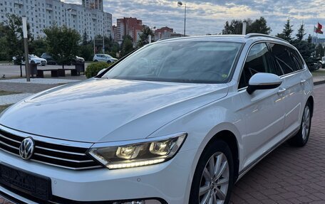 Volkswagen Passat B8 рестайлинг, 2018 год, 1 990 000 рублей, 10 фотография
