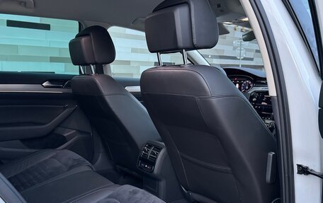 Volkswagen Passat B8 рестайлинг, 2018 год, 1 990 000 рублей, 16 фотография