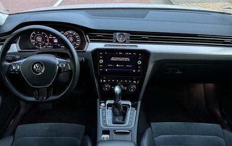 Volkswagen Passat B8 рестайлинг, 2018 год, 1 990 000 рублей, 21 фотография