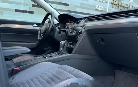 Volkswagen Passat B8 рестайлинг, 2018 год, 1 990 000 рублей, 17 фотография