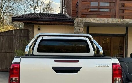 Toyota Hilux VIII, 2020 год, 3 500 000 рублей, 5 фотография