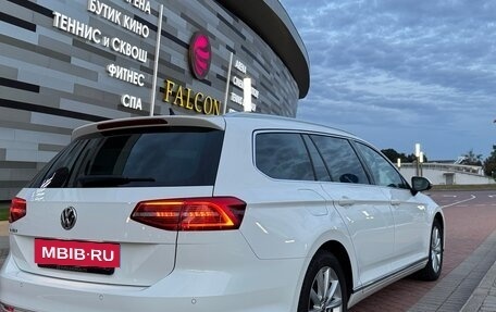 Volkswagen Passat B8 рестайлинг, 2018 год, 1 990 000 рублей, 27 фотография