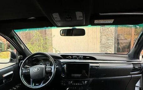 Toyota Hilux VIII, 2020 год, 3 500 000 рублей, 9 фотография