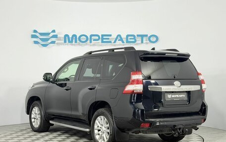 Toyota Land Cruiser Prado 150 рестайлинг 2, 2017 год, 3 450 000 рублей, 7 фотография