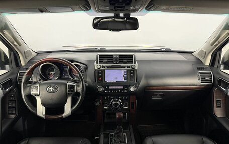 Toyota Land Cruiser Prado 150 рестайлинг 2, 2017 год, 3 450 000 рублей, 24 фотография
