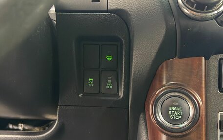 Toyota Land Cruiser Prado 150 рестайлинг 2, 2017 год, 3 450 000 рублей, 14 фотография