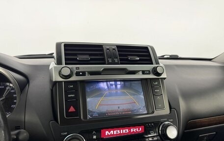 Toyota Land Cruiser Prado 150 рестайлинг 2, 2017 год, 3 450 000 рублей, 16 фотография