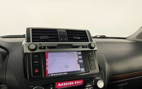 Toyota Land Cruiser Prado 150 рестайлинг 2, 2017 год, 3 450 000 рублей, 15 фотография