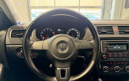 Volkswagen Jetta VI, 2014 год, 1 099 000 рублей, 14 фотография