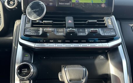 Toyota Land Cruiser, 2022 год, 12 999 999 рублей, 8 фотография