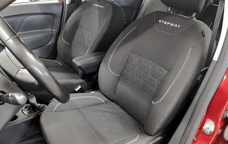 Renault Sandero II рестайлинг, 2019 год, 1 195 000 рублей, 20 фотография