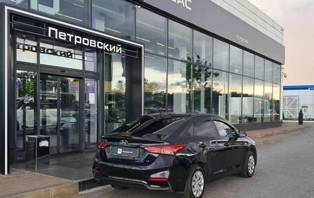Hyundai Solaris II рестайлинг, 2017 год, 998 000 рублей, 6 фотография