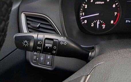 Hyundai Solaris II рестайлинг, 2017 год, 998 000 рублей, 11 фотография