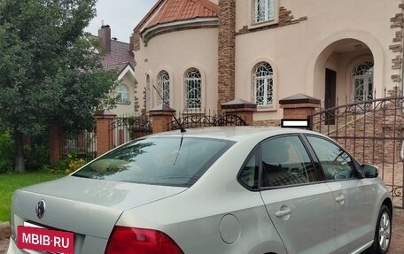 Volkswagen Polo VI (EU Market), 2011 год, 980 000 рублей, 2 фотография