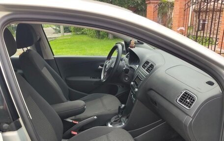 Volkswagen Polo VI (EU Market), 2011 год, 980 000 рублей, 10 фотография