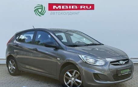 Hyundai Solaris II рестайлинг, 2014 год, 730 000 рублей, 3 фотография
