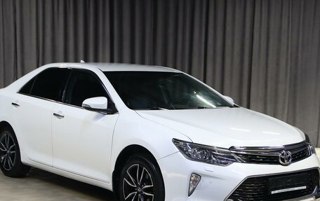 Toyota Camry, 2017 год, 1 949 000 рублей, 3 фотография
