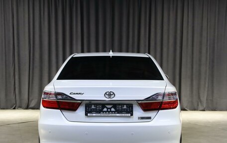 Toyota Camry, 2017 год, 1 949 000 рублей, 13 фотография
