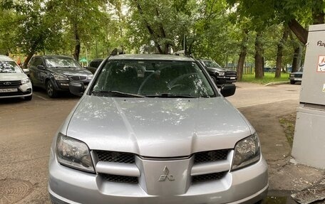 Mitsubishi Outlander III рестайлинг 3, 2007 год, 355 000 рублей, 1 фотография