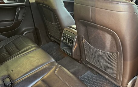 Volkswagen Touareg III, 2010 год, 1 230 000 рублей, 11 фотография