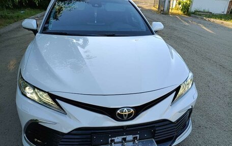 Toyota Camry, 2021 год, 3 600 000 рублей, 14 фотография
