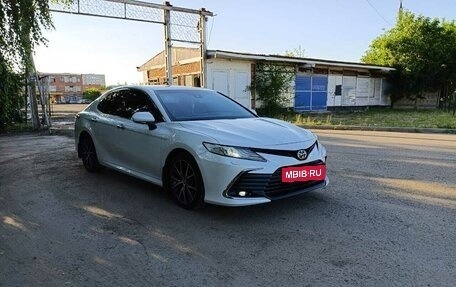 Toyota Camry, 2021 год, 3 600 000 рублей, 11 фотография