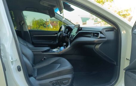 Toyota Camry, 2021 год, 3 600 000 рублей, 30 фотография