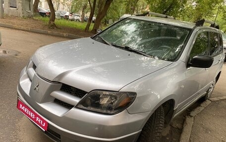 Mitsubishi Outlander III рестайлинг 3, 2007 год, 355 000 рублей, 3 фотография
