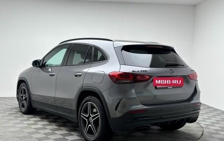 Mercedes-Benz GLA, 2020 год, 2 950 000 рублей, 9 фотография