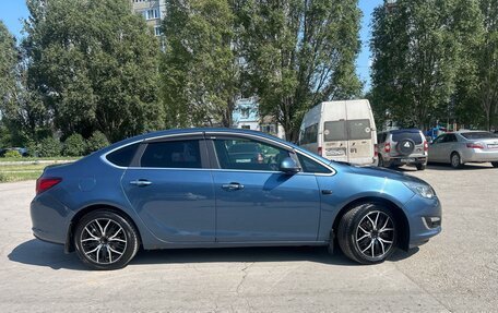 Opel Astra J, 2013 год, 700 000 рублей, 6 фотография